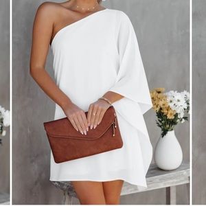 Vici Side to Side One Shoulder Bridal White Dress Size Small 🤍🤍